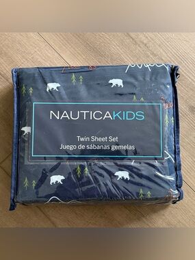 Nautica Kids Twin Sheet Set 3 pcs One Flat Sheet 1 Pillowcase 1 Fitted Bear Tree